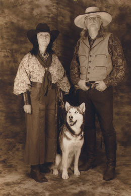 Husky Nanuk und Personal